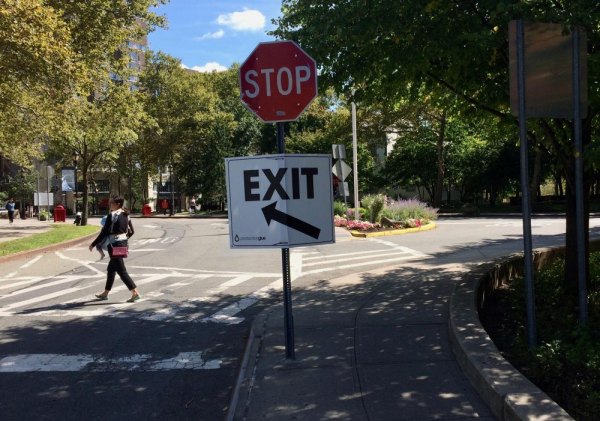 A Secret Exit for Roosevelt Island? A Secret Exit for Roosevelt Island?